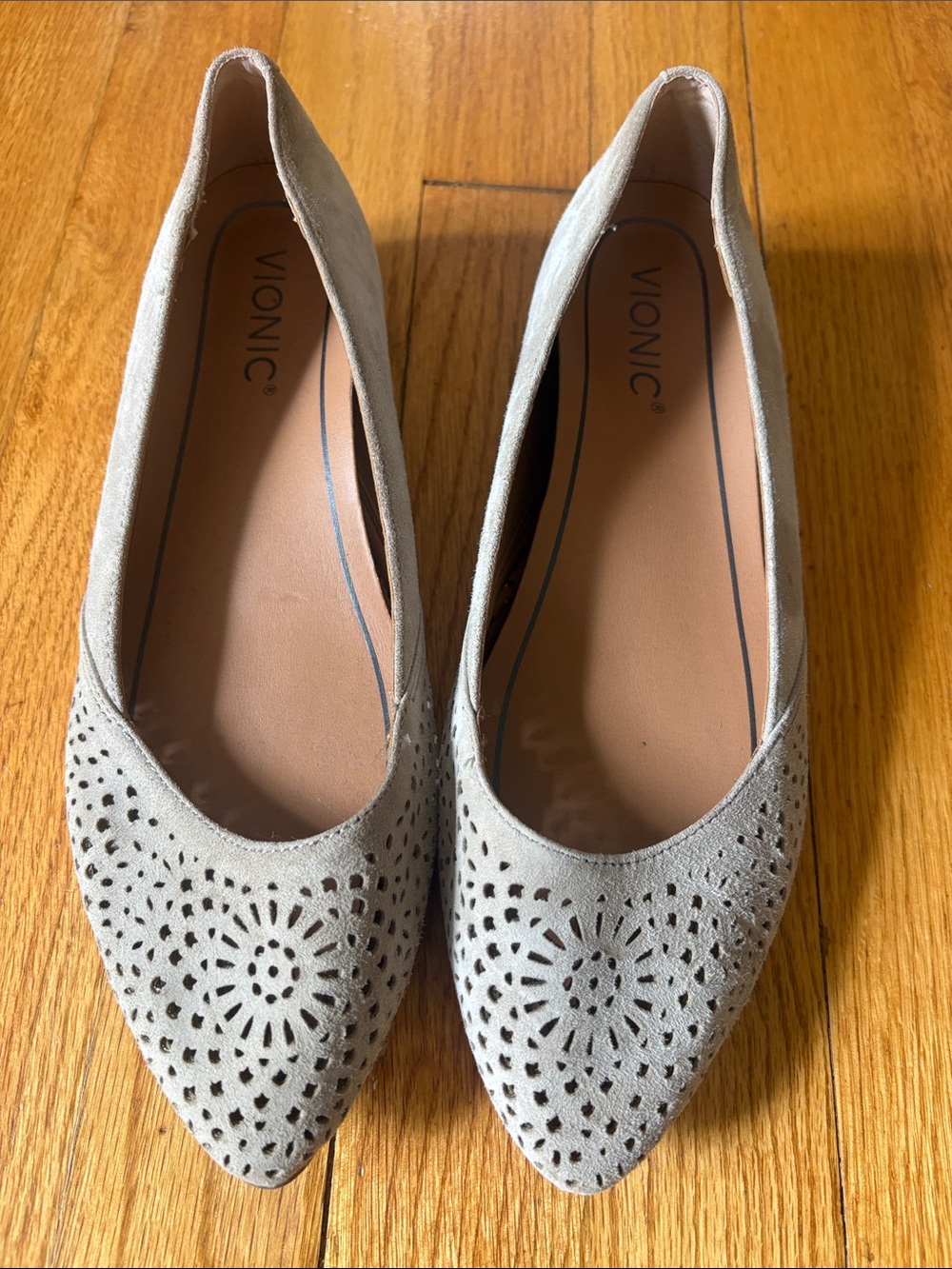 Vionic Beige Pointed Toe Perforated Flats